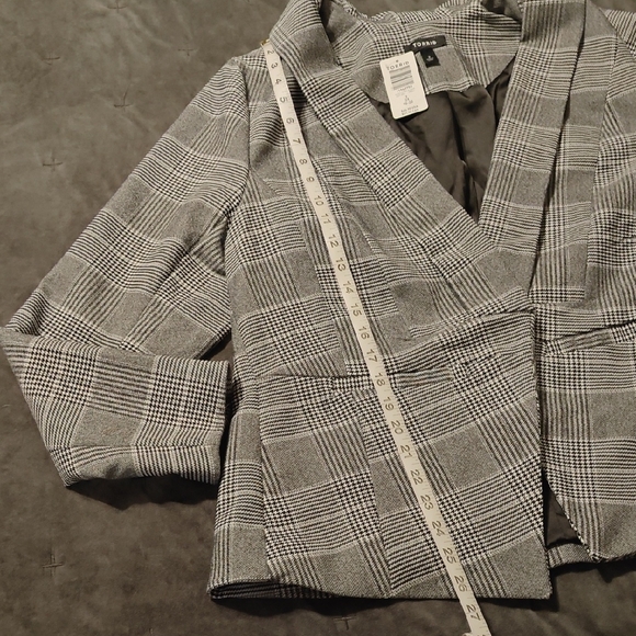 NWT Torrid Monochrome Checkered Blazer - Picture 4 of 6